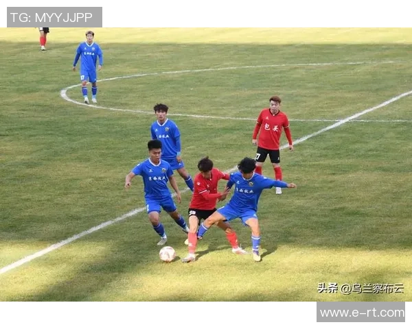 足球明星头顶球技艺大比拼展现惊人技巧与默契配合的精彩瞬间